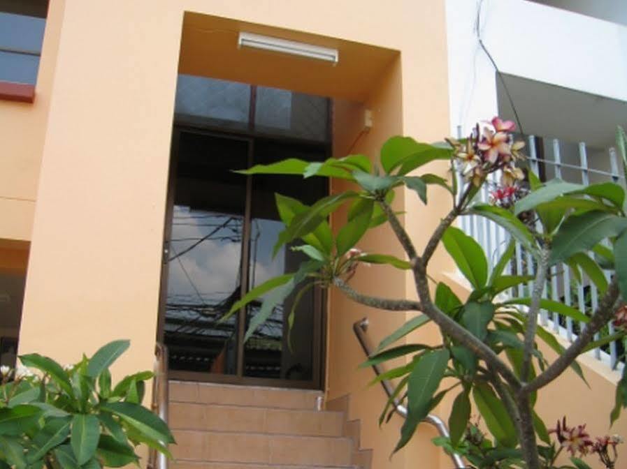 The Twins Hostel Bangkok Dış mekan fotoğraf